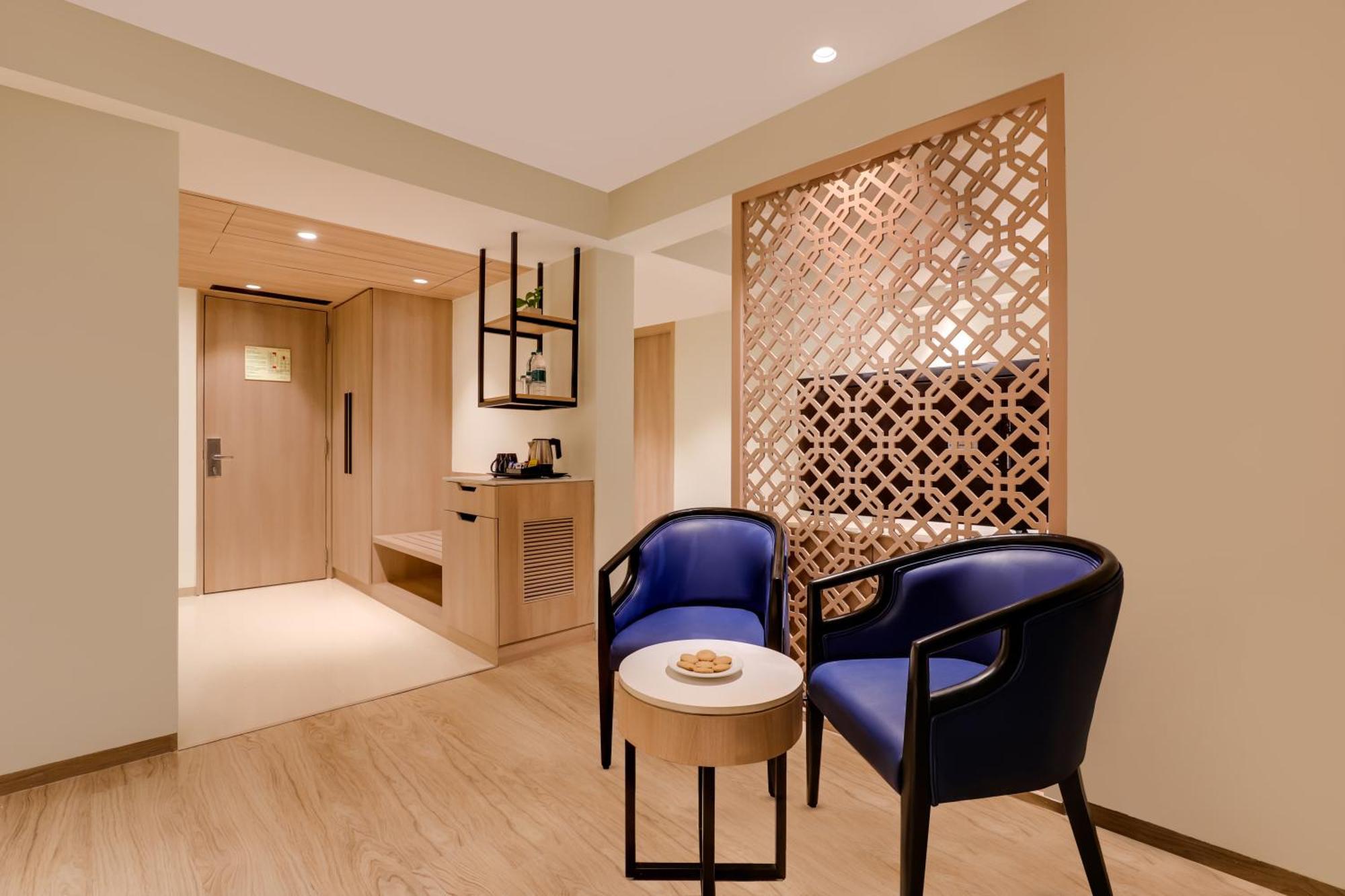 Keys Prima By Lemon Tree Hotels, Pimpri, Pune Εξωτερικό φωτογραφία