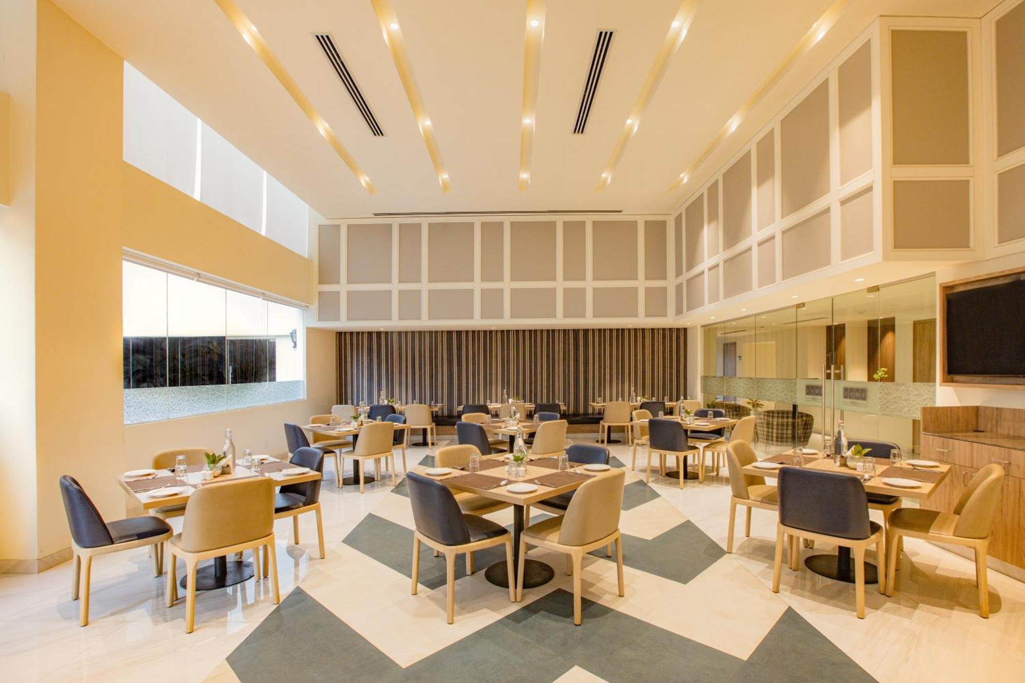 Keys Prima By Lemon Tree Hotels, Pimpri, Pune Εξωτερικό φωτογραφία