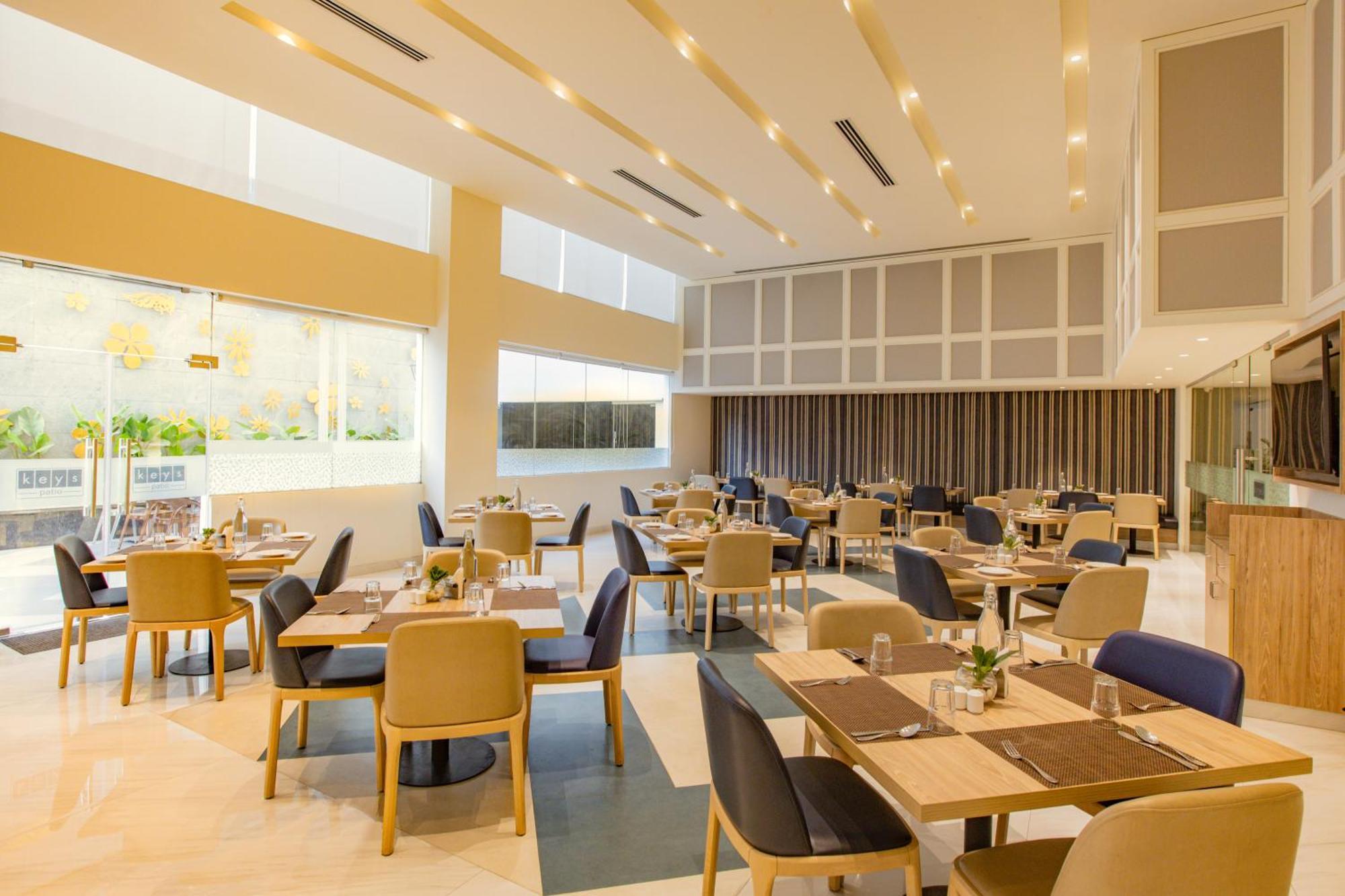 Keys Prima By Lemon Tree Hotels, Pimpri, Pune Εξωτερικό φωτογραφία