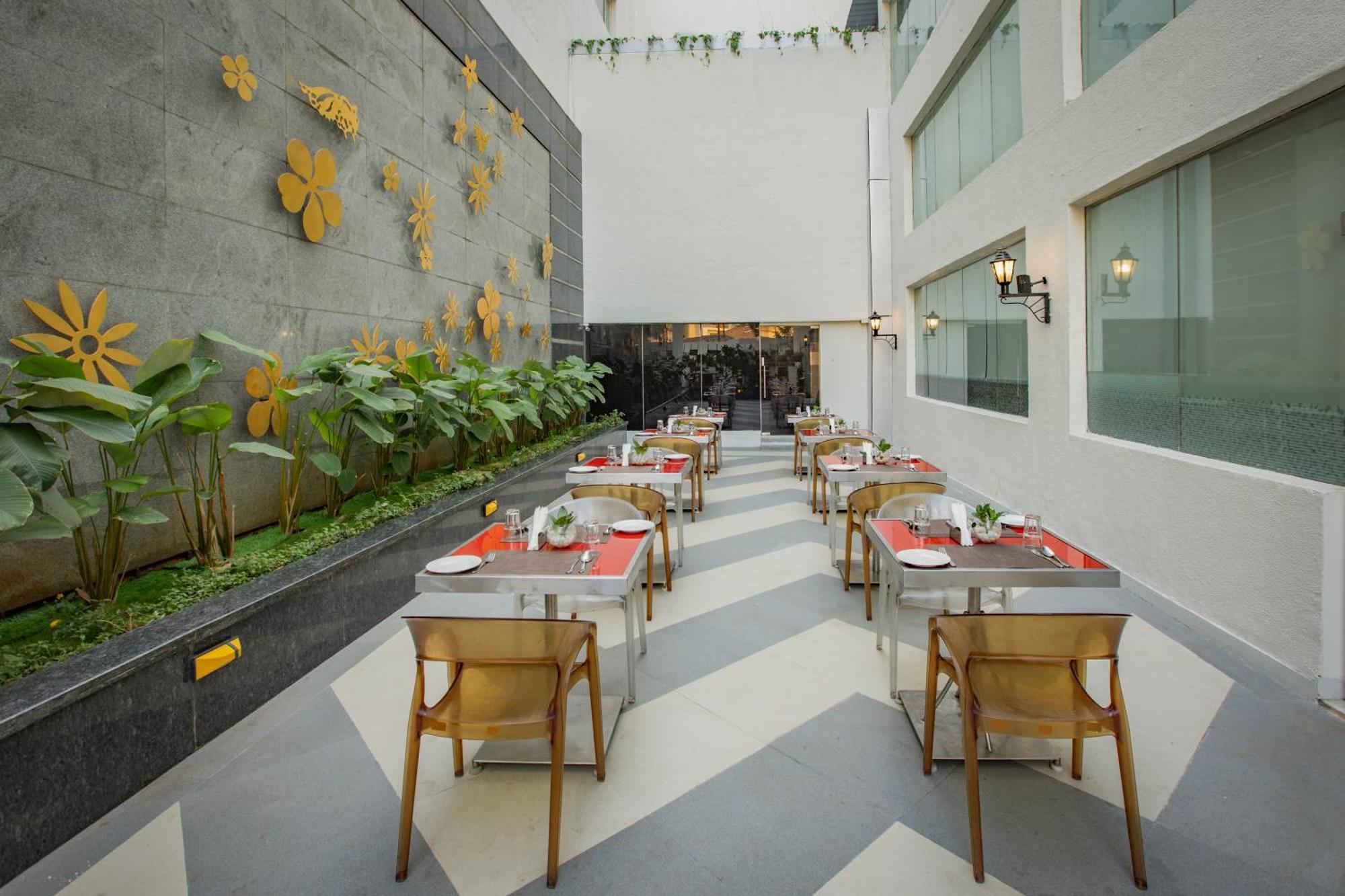 Keys Prima By Lemon Tree Hotels, Pimpri, Pune Εξωτερικό φωτογραφία